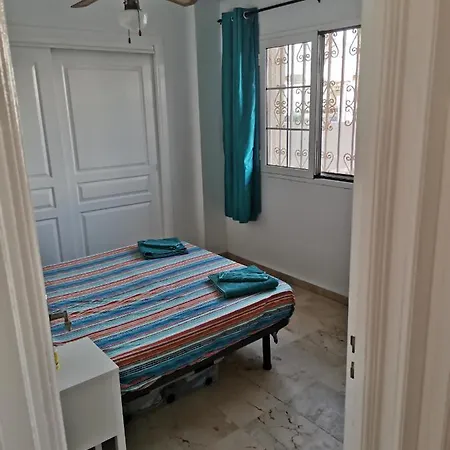 B10 Arenas Apartment