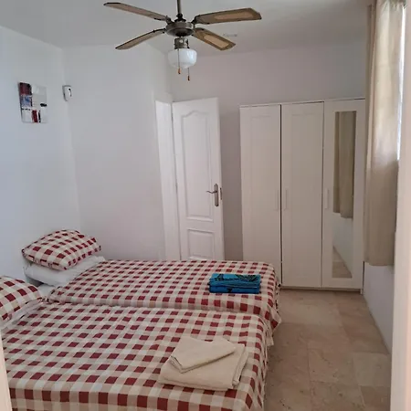 Apartment B10 Arenas *